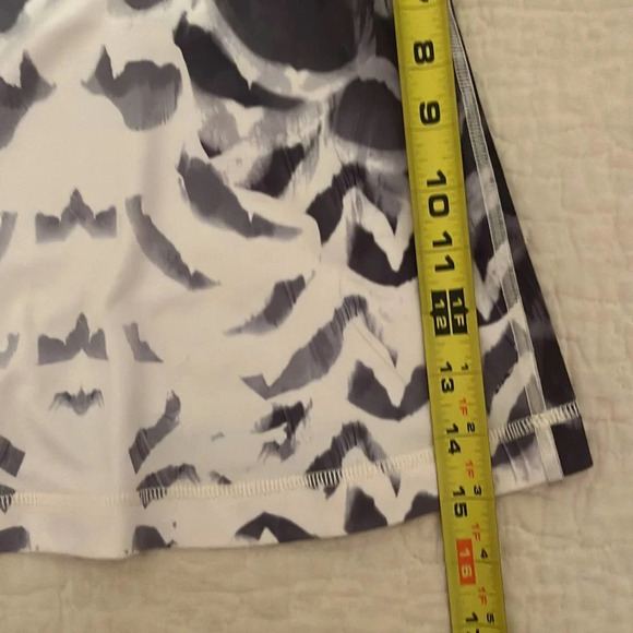 Lululemon Dance to Yoga Mesh Black and white Racerback Tank Top Size 2 - Picture 5 of 5